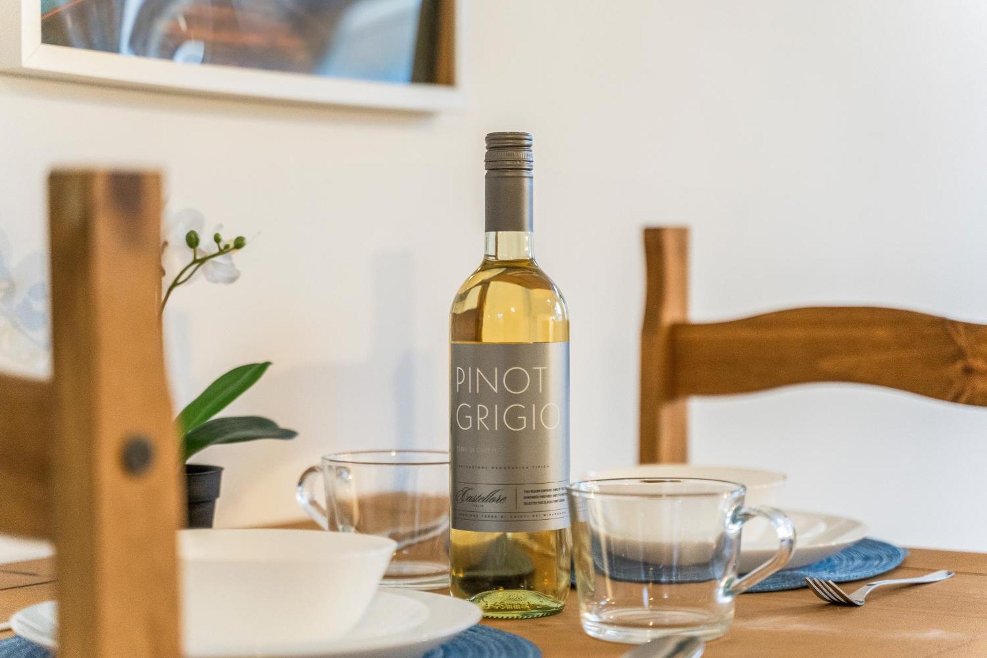 Cradley Heath Stylish New Apartment - Free Wifi & Netflix - Top Rated - 3Mh מראה חיצוני תמונה