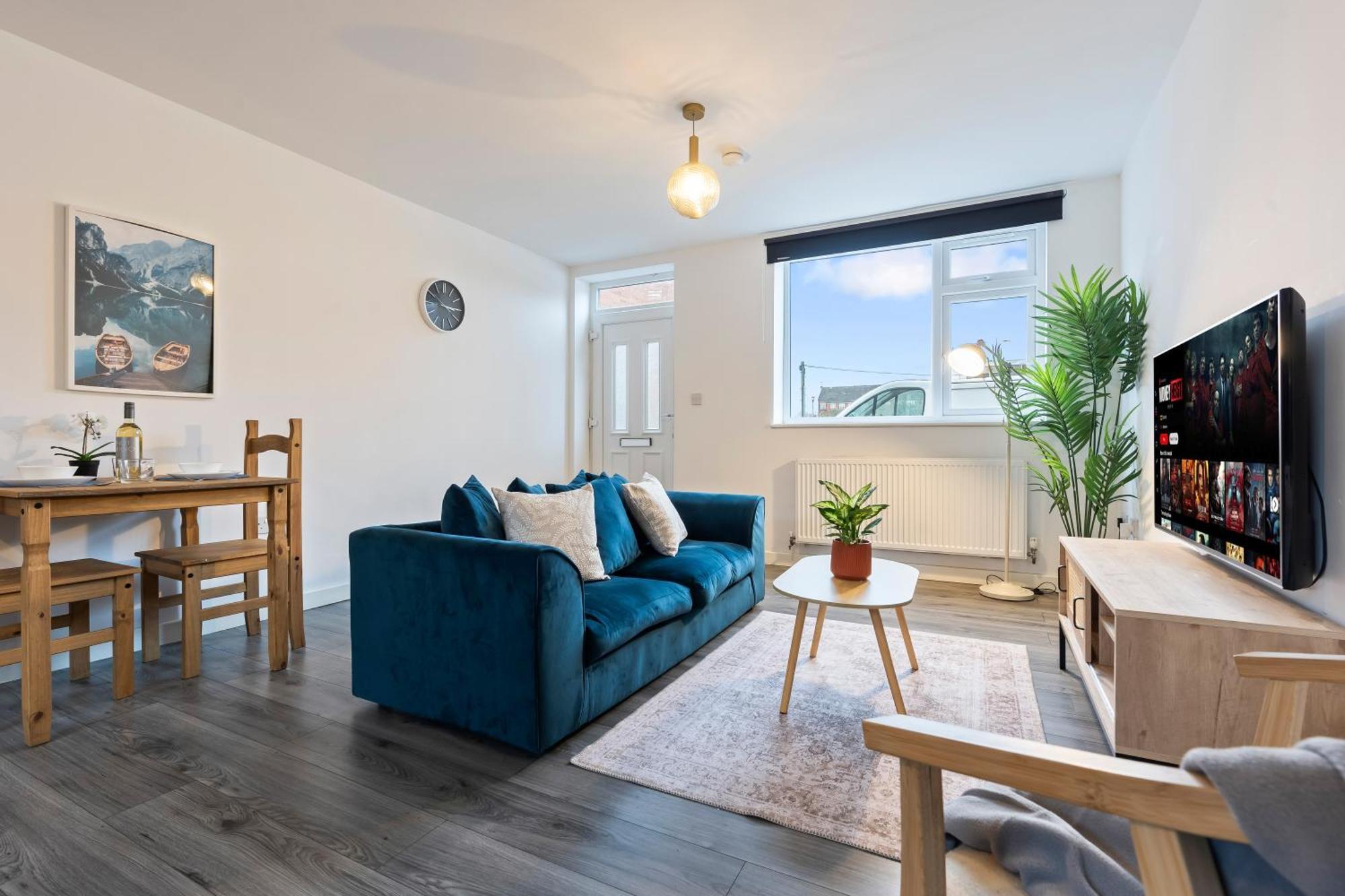 Cradley Heath Stylish New Apartment - Free Wifi & Netflix - Top Rated - 3Mh מראה חיצוני תמונה