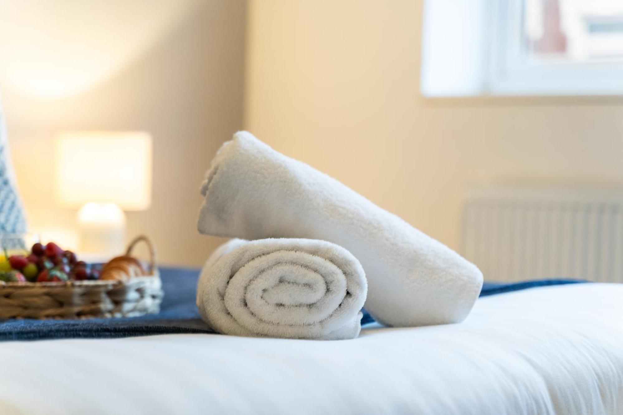 Cradley Heath Stylish New Apartment - Free Wifi & Netflix - Top Rated - 3Mh מראה חיצוני תמונה