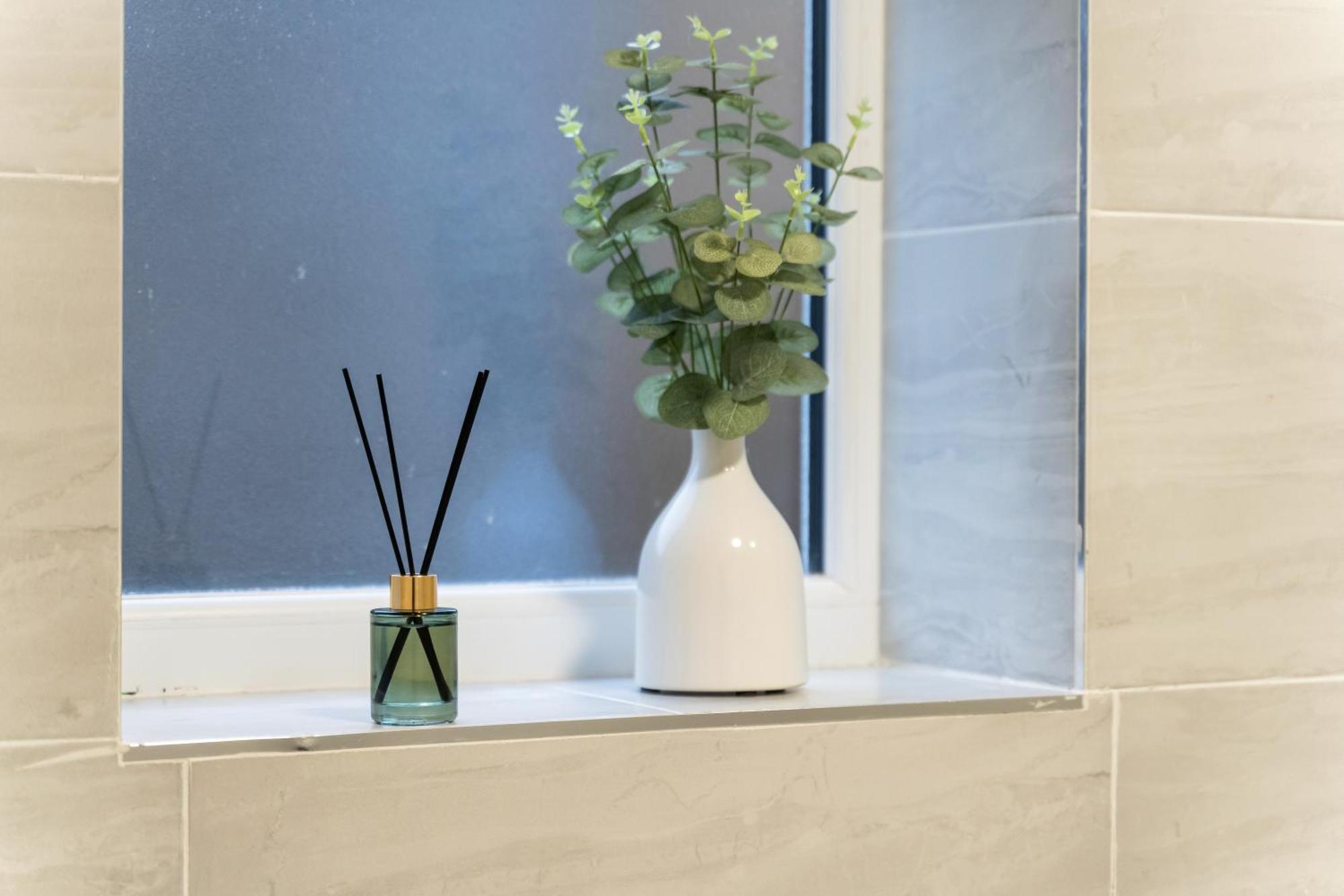 Cradley Heath Stylish New Apartment - Free Wifi & Netflix - Top Rated - 3Mh מראה חיצוני תמונה